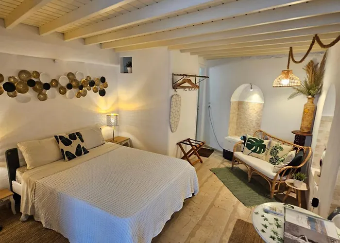 Capparis * Mykonos Town